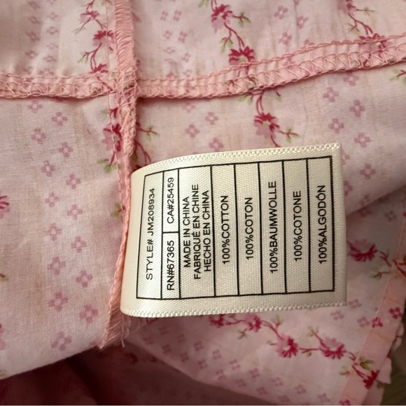 Betsey Johnson Powder Me Pretty Mini Floral Size Large NWT - Picture 10 of 10